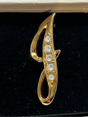 vintage Avon script letter "J" brooch
